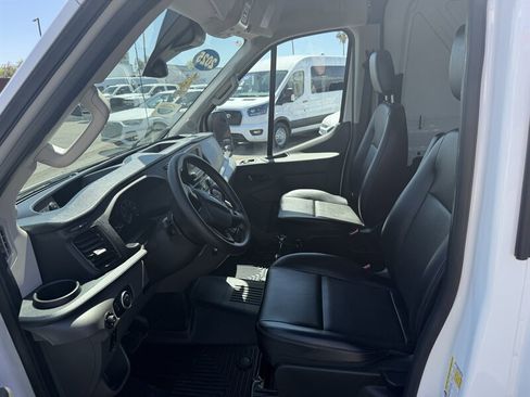 Used 2025 Ford Transit 250 148 Medium Roof Extended AWD image 12