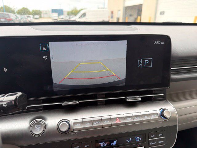 Used 2025 Hyundai Kona SEL AWD/4WD image 24
