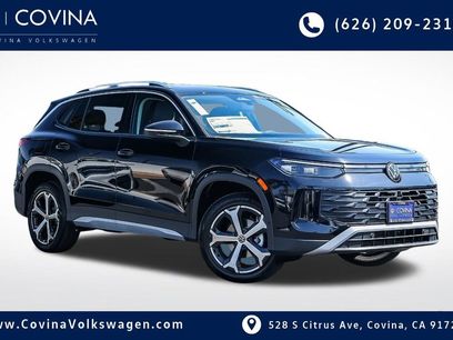 New 2025 Volkswagen Tiguan SE
