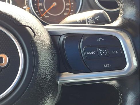Used 2020 Jeep Gladiator Overland w/ Popular Equipment Package AWD/4WD image 23