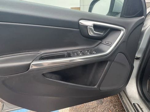 Used 2013 Volvo S60 T5 image 18