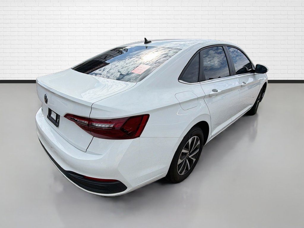 Used 2024 Volkswagen Jetta S FWD image 9