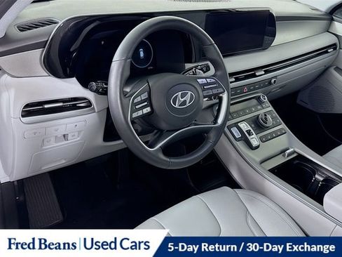 Used 2024 Hyundai Palisade SEL w/ Premium Package AWD/4WD image 13