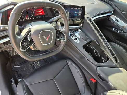 Used 2023 Chevrolet Corvette Stingray w/ Z51 Performance Package image 11