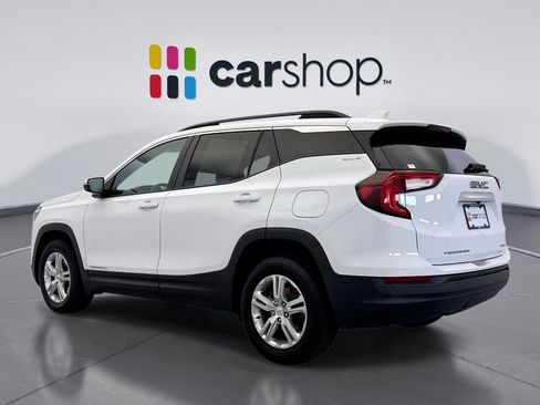 Used 2022 GMC Terrain SLE w/ Driver Convenience Package AWD/4WD image 3