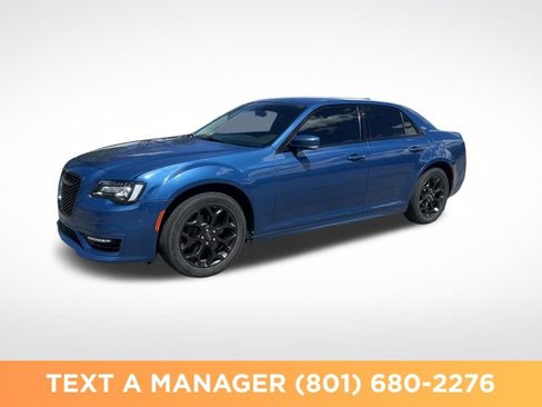 Used 2021 Chrysler 300 Touring L AWD/4WD image 1