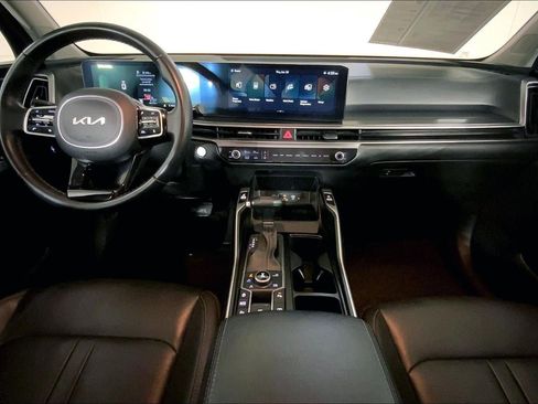 Certified 2024 Kia Sorento S image 15