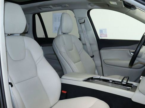 Used 2023 Volvo XC90 B6 Plus w/ Protection Package Premier AWD/4WD image 22