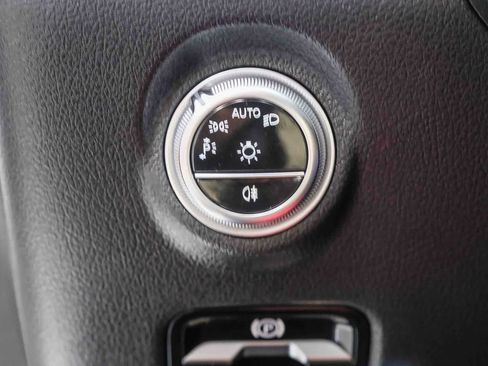 Certified 2023 Mercedes-Benz C 300 Sedan image 27