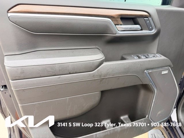 Used 2024 Chevrolet Silverado 1500 LT Trail Boss w/ LT Trail Boss Premium Package AWD/4WD image 15