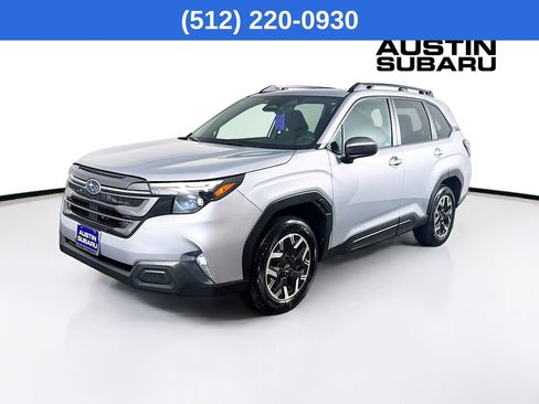 Used 2026 Subaru Forester Premium AWD/4WD image 4