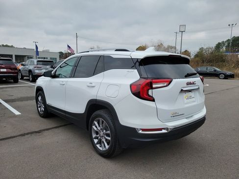Used 2022 GMC Terrain SLT image 5