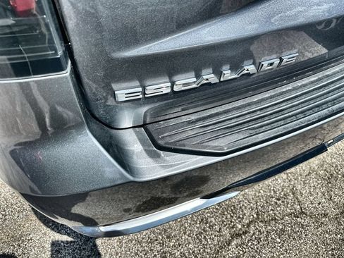 Used 2021 Cadillac Escalade ESV Premium Luxury RWD image 5