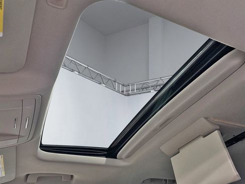 Used 2018 Chevrolet Tahoe Premier image 23