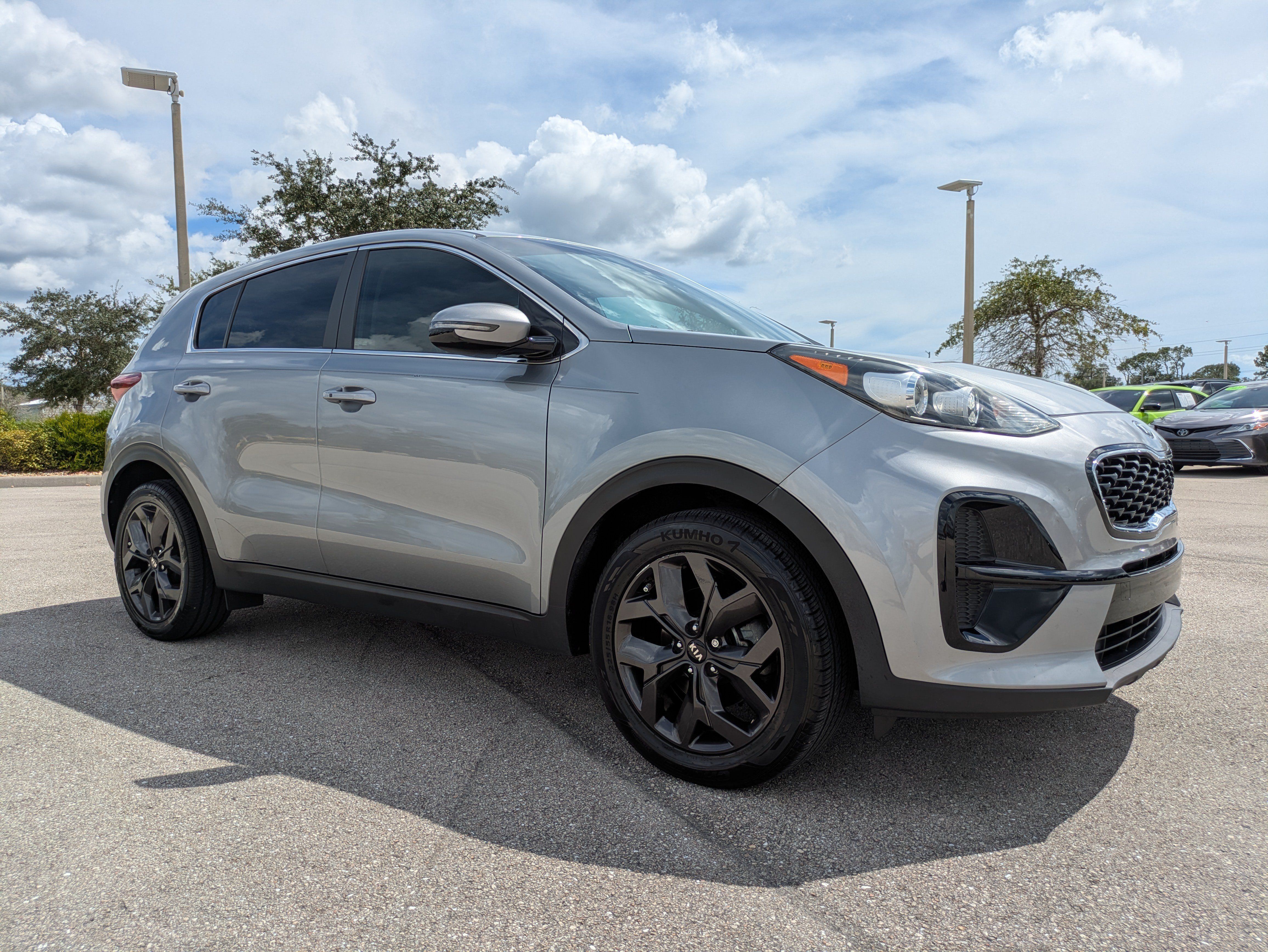 Used 2022 Kia Sportage LX w/ LX FWD Value Edition Package image 2
