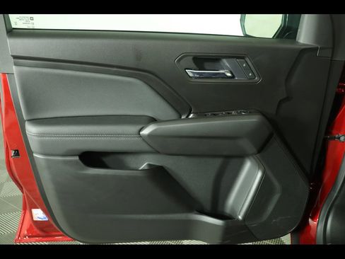 Used 2023 Chevrolet Colorado LT w/ LT Convenience Package image 23