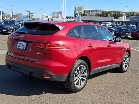 Used 2020 Jaguar F-PACE Premium image 6