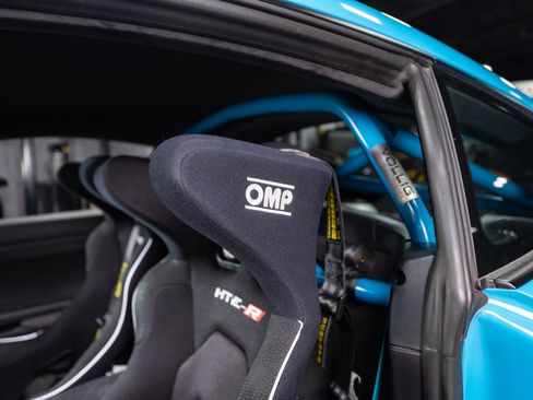 Used 2021 Porsche 718 Cayman GT4 RWD image 47