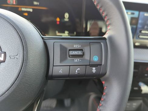 New 2026 Nissan Kicks SR FWD image 37
