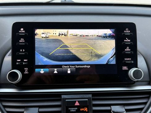 Used 2022 Honda Accord Sport image 32