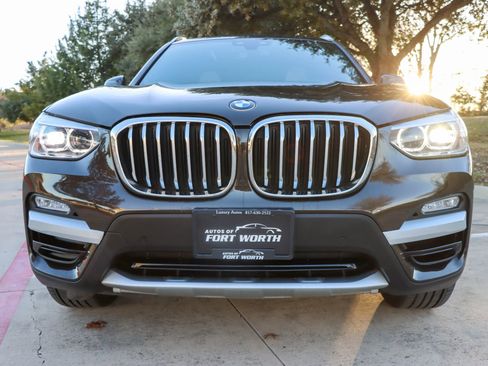 Used 2019 BMW X3 sDrive30i w/ Premium Package image 2