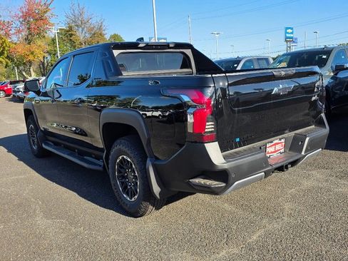 New 2026 Chevrolet Silverado EV Trail Boss w/ Premium Package image 12