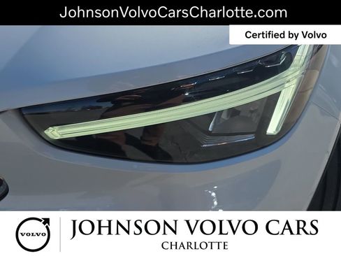 Certified 2025 Volvo XC40 B5 Core image 28