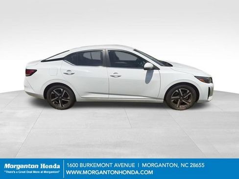 Used 2024 Nissan Sentra SV FWD image 10