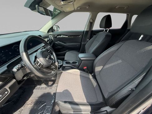 Used 2024 Kia Seltos S AWD/4WD image 11