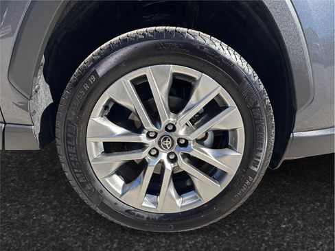 Used 2024 Toyota RAV4 Limited image 13