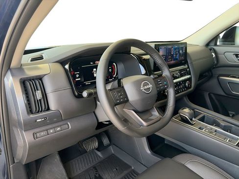 Used 2026 Nissan Pathfinder SL w/ Cargo Package FWD image 10