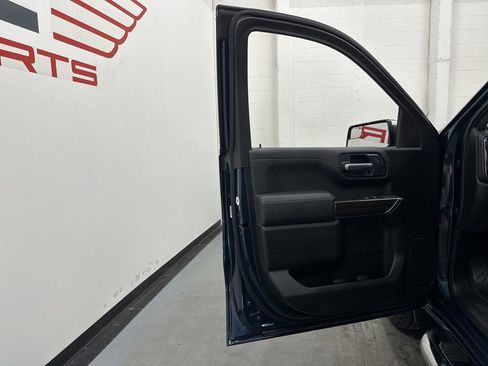 Used 2021 Chevrolet Silverado 1500 LT image 37