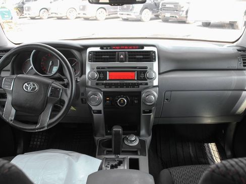 Used 2013 Toyota 4Runner SR5 image 23