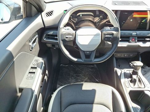 New 2025 Kia K4 GT-Line w/ GT-Line Premium Package image 11