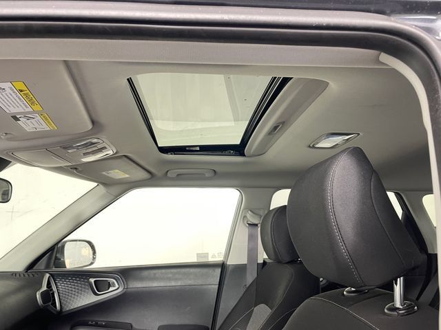 Used 2020 Kia Soul GT-Line w/ GT 2.0L Power Sunroof Package FWD image 11