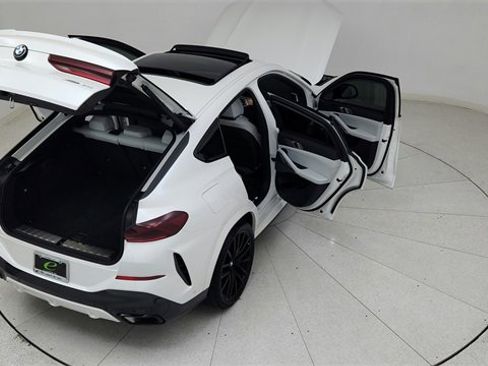 Used 2023 BMW X6 xDrive40i w/ M Sport Package image 94