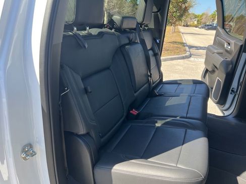 Used 2025 GMC Sierra 1500 SLT image 41