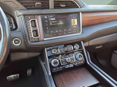 Used 2024 GMC Yukon Denali Ultimate image 29