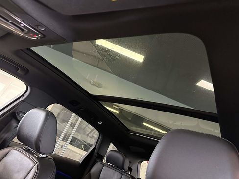 Used 2025 Audi Q7 3.0T Premium Plus AWD/4WD image 24