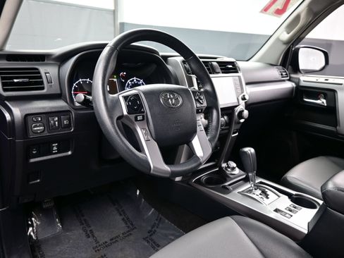 Used 2021 Toyota 4Runner SR5 Premium w/ Moonroof Package AWD/4WD image 13