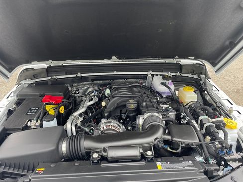 New 2025 Jeep Wrangler Sahara image 27