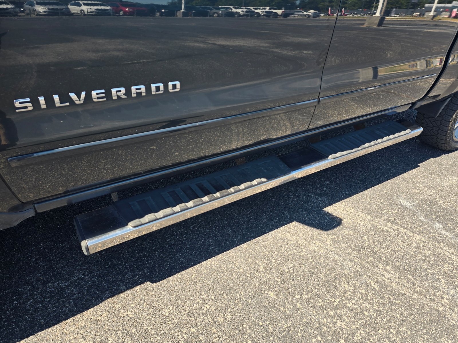 Used 2017 Chevrolet Silverado 1500 LT w/ LT Convenience Package AWD/4WD image 11