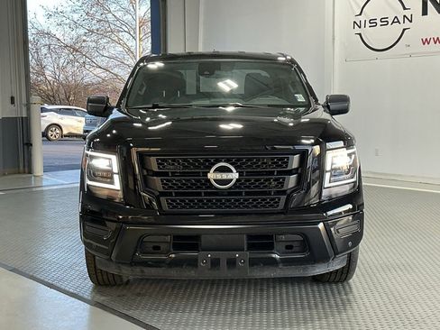 Used 2024 Nissan Titan SV w/ SV Bronze Edition Package image 2