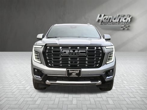 Used 2025 GMC Yukon Denali Ultimate image 8