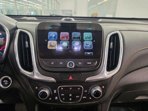 Used 2018 Chevrolet Equinox Premier FWD image 23