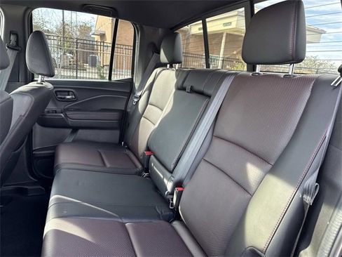 Used 2023 Honda Ridgeline Black Edition image 15