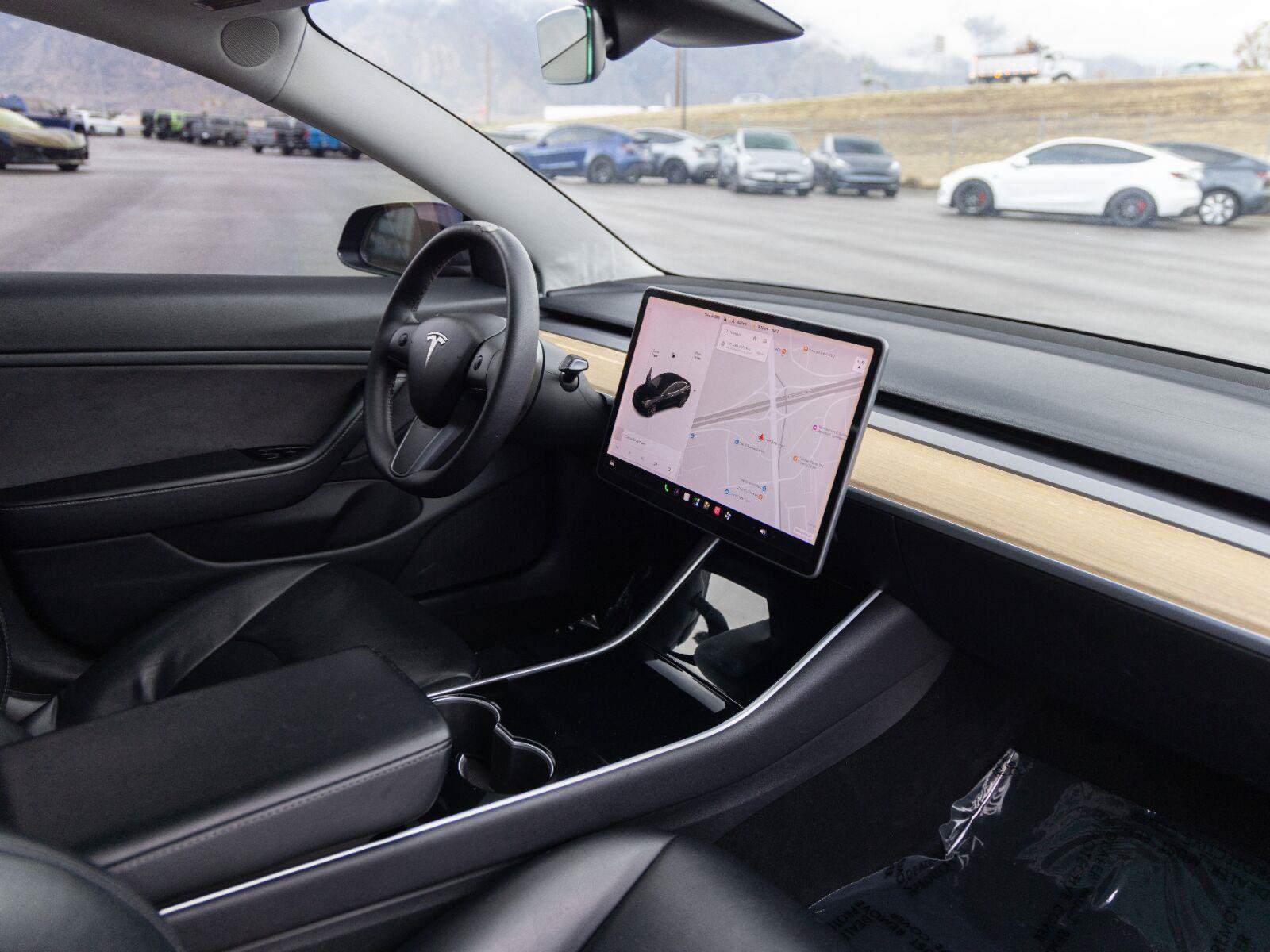 Used 2020 Tesla Model 3 Performance AWD/4WD image 25
