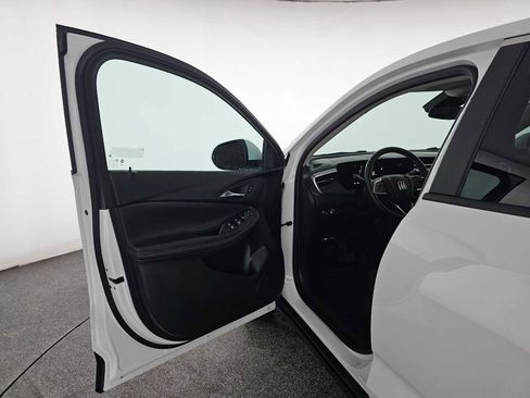 Used 2024 Buick Encore GX Preferred w/ Advanced Technology Package image 19