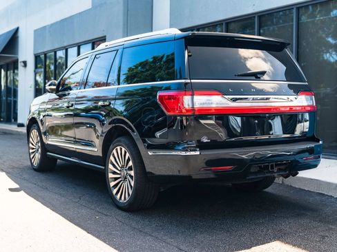 Used 2018 Lincoln Navigator Reserve w/ Technology Package AWD/4WD image 7