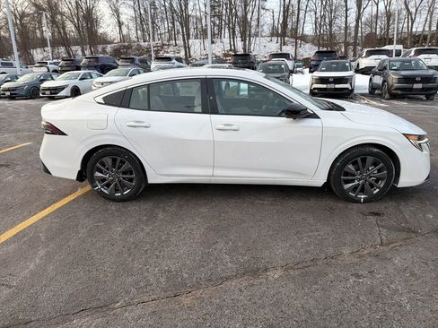 New 2026 Nissan Sentra SL w/ Floor Mat Package FWD image 7